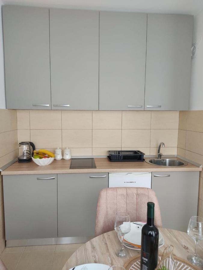 Apartman Andjela Pluzine Exterior photo